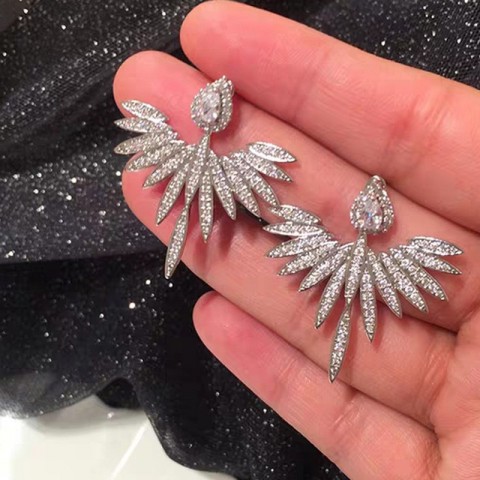 Handmade Chocuong Stud Earrings with White Cubic Zirconia for Women